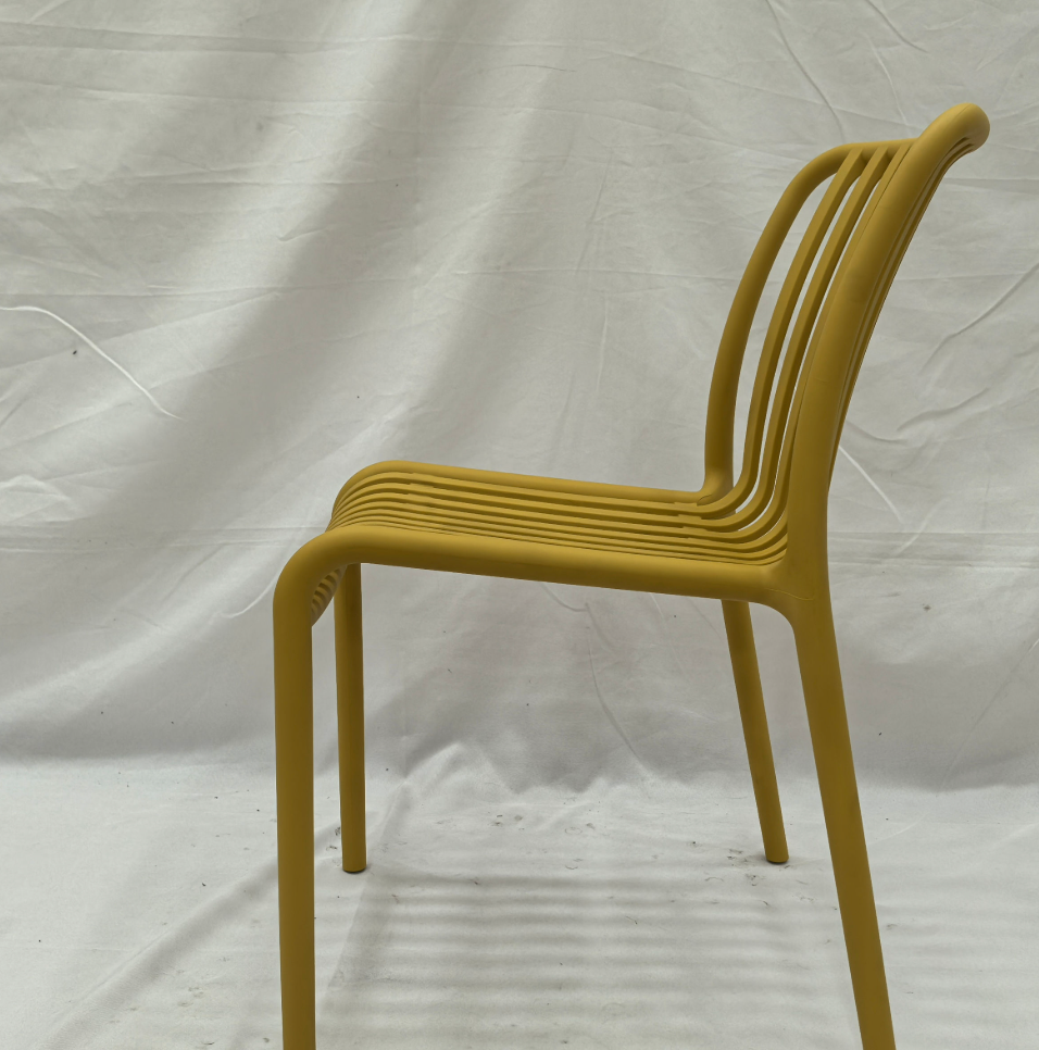 Modern Lightweight Plastic Restaurant Chair